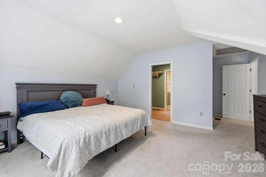 202 Riva Ridge Drive Fairview NC 28730