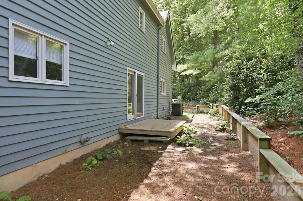 202 Riva Ridge Drive Fairview NC 28730
