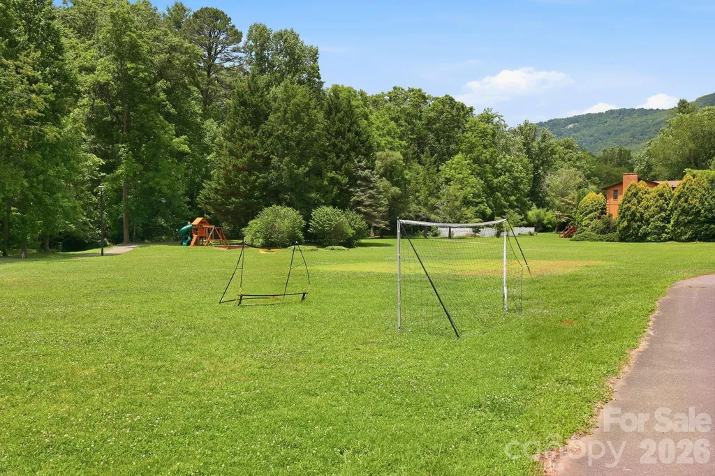 202 Riva Ridge Drive Fairview NC 28730