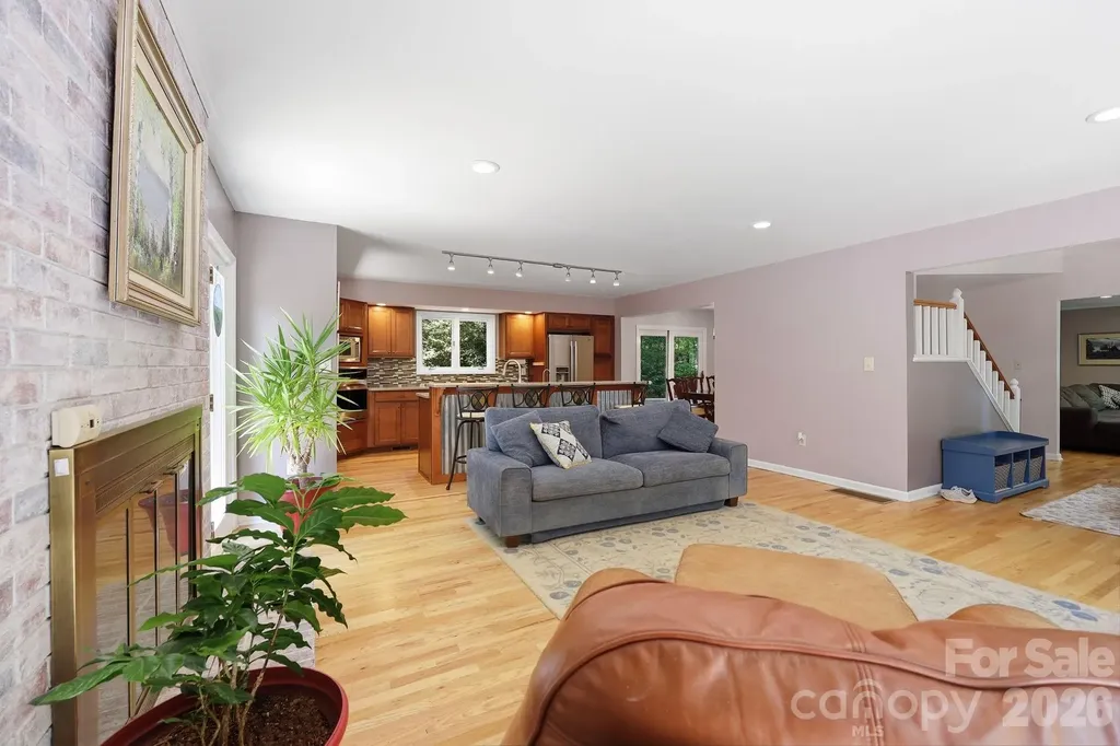 202 Riva Ridge Drive Fairview NC 28730
