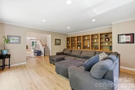 202 Riva Ridge Drive Fairview NC 28730