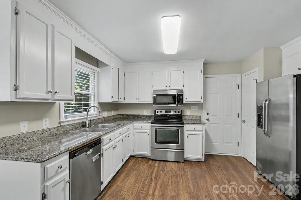 4719 Beech Crest Place Charlotte NC 28269