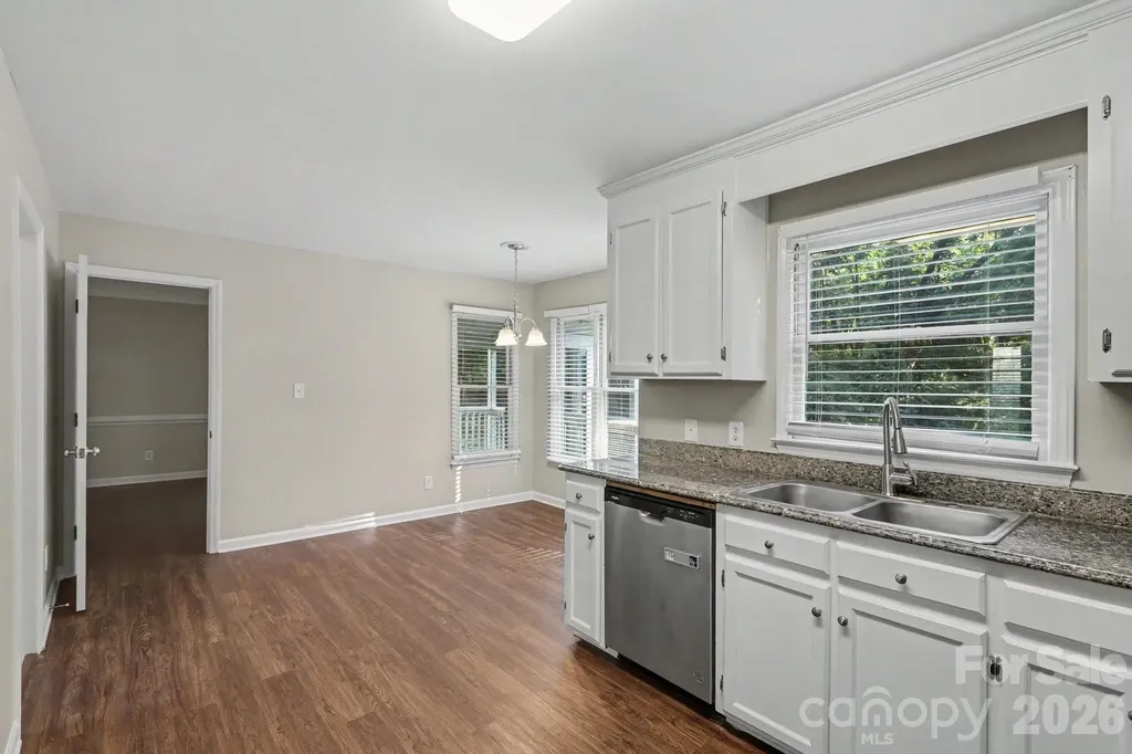 4719 Beech Crest Place Charlotte NC 28269