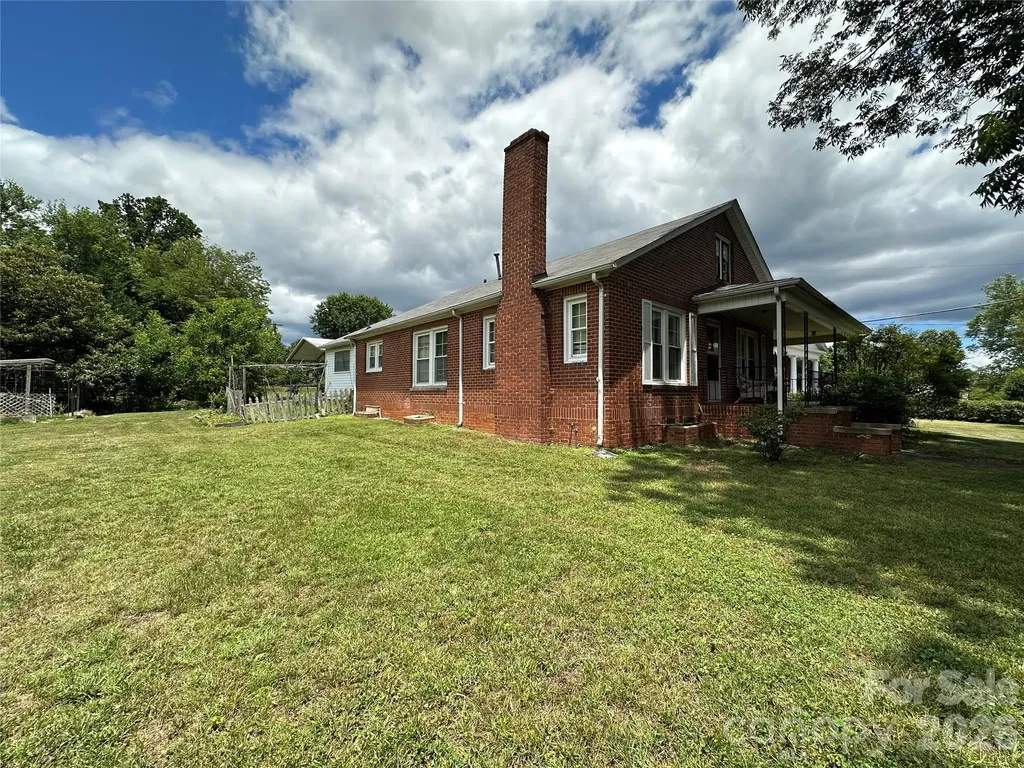 502 Connelly Springs Road SW Lenoir NC 28645