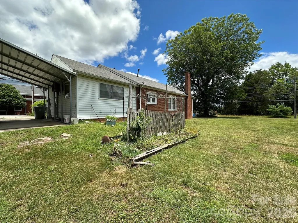502 Connelly Springs Road SW Lenoir NC 28645