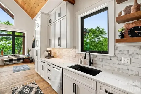 241 Ataya Trail Maggie Valley NC 28751