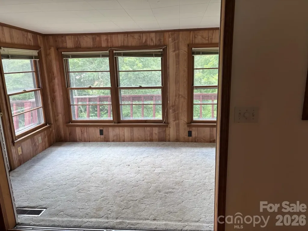 86 Jack Sullins Road Spruce Pine NC 28777