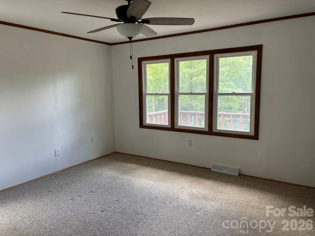 86 Jack Sullins Road Spruce Pine NC 28777