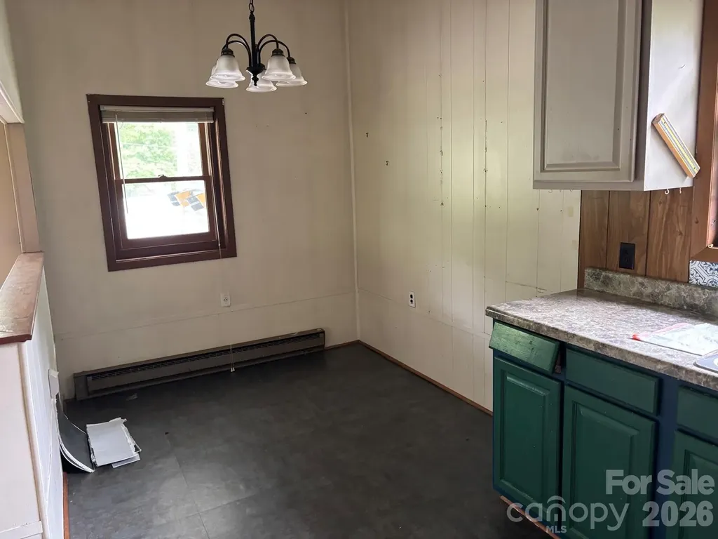 86 Jack Sullins Road Spruce Pine NC 28777