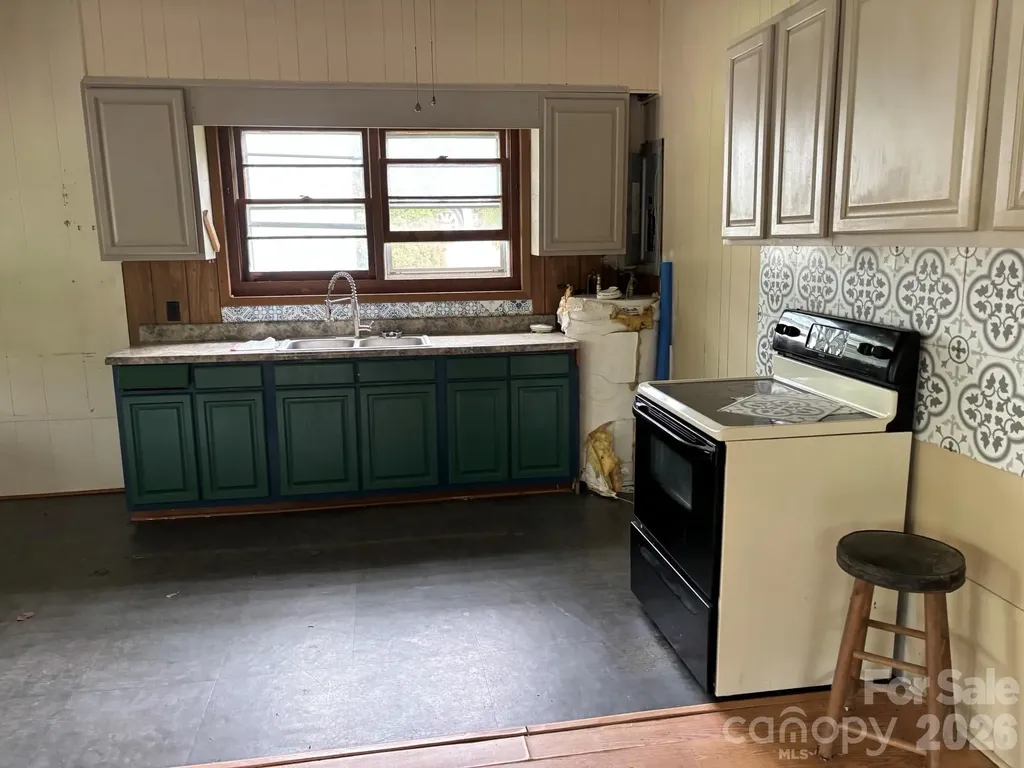 86 Jack Sullins Road Spruce Pine NC 28777