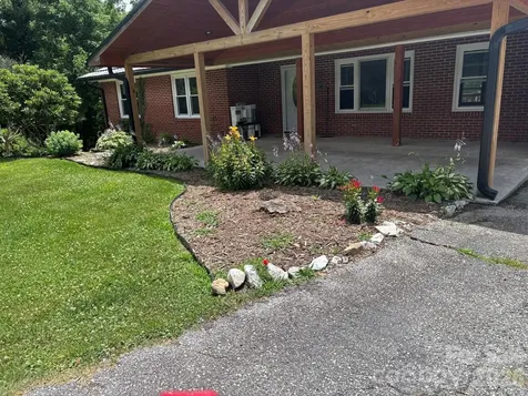 86 Jack Sullins Road Spruce Pine NC 28777