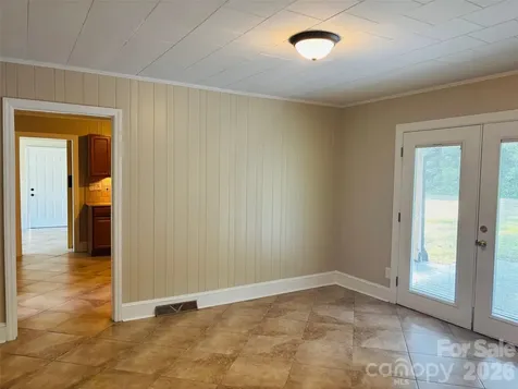 168 Collins Avenue Forest City NC 28043