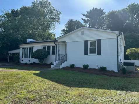 168 Collins Avenue Forest City NC 28043