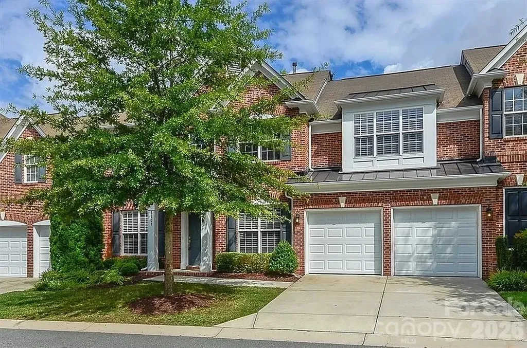 8109 Oratorio Place Charlotte NC 28270