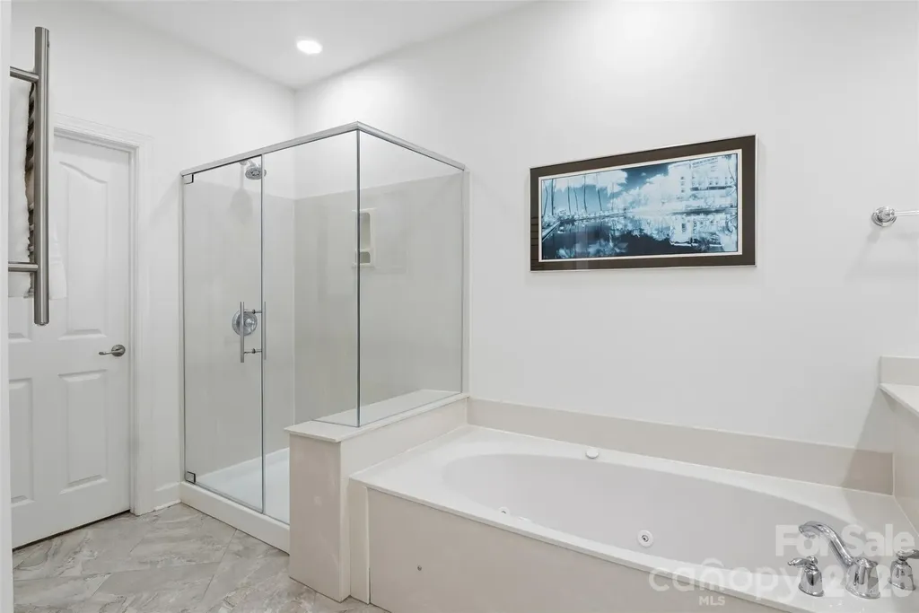 8109 Oratorio Place Charlotte NC 28270