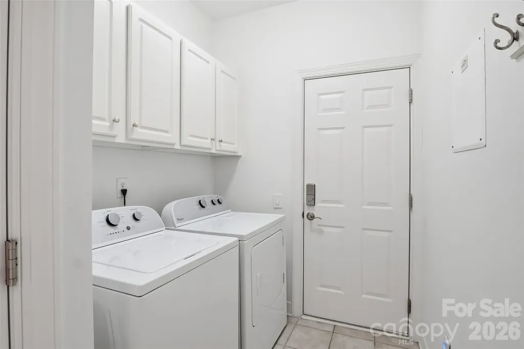 8109 Oratorio Place Charlotte NC 28270