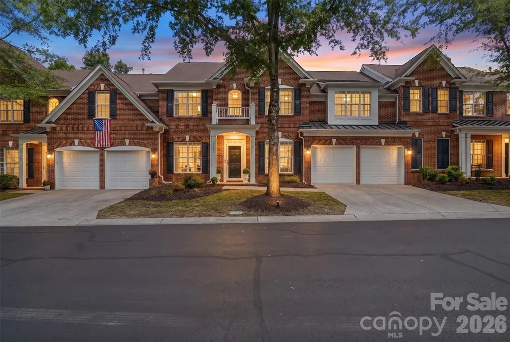8109 Oratorio Place Charlotte NC 28270