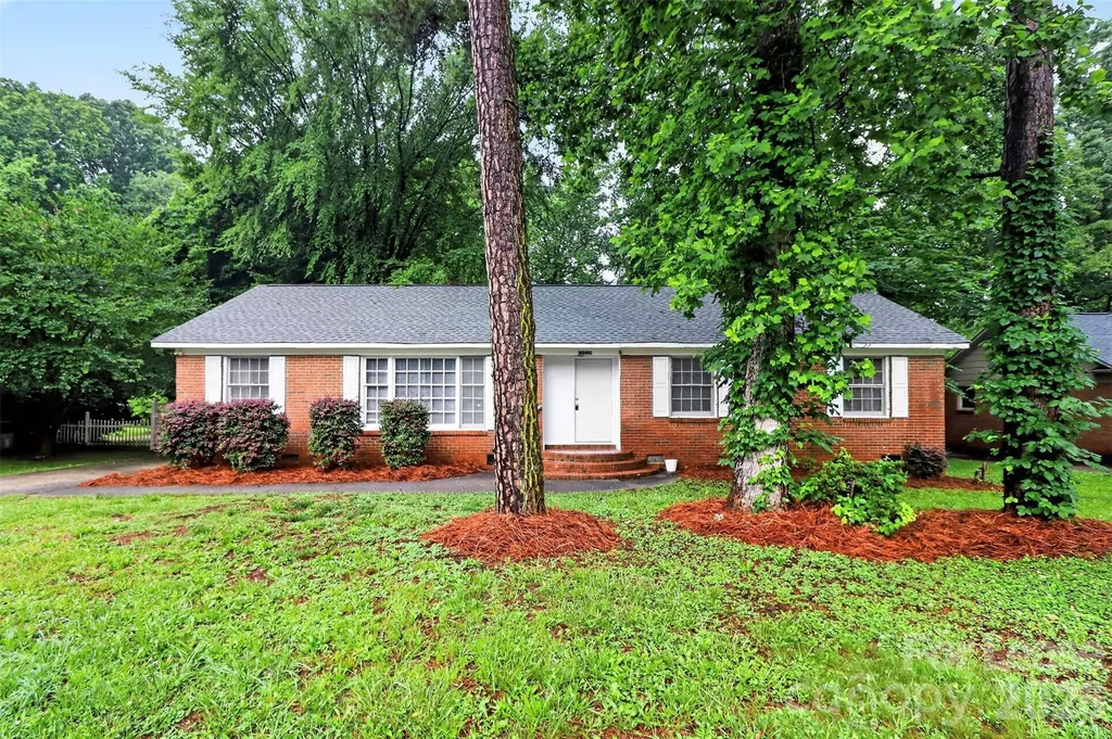 11228 Gladewater Drive Matthews NC 28105