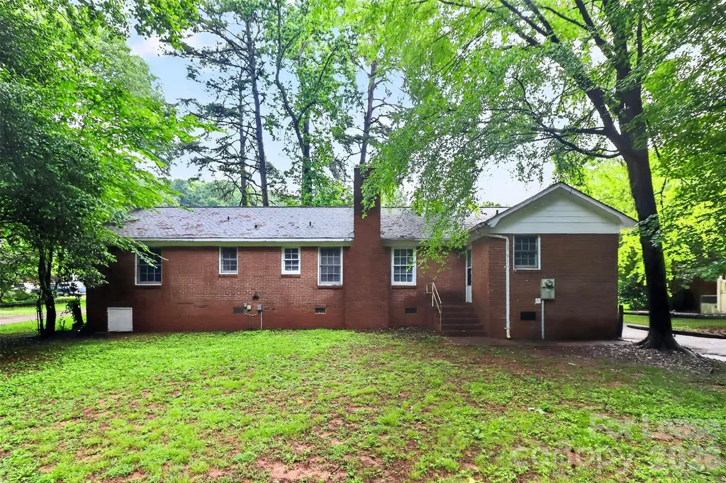 11228 Gladewater Drive Matthews NC 28105