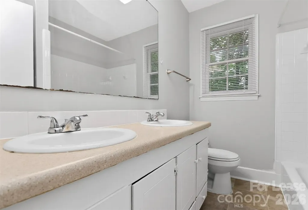 11228 Gladewater Drive Matthews NC 28105