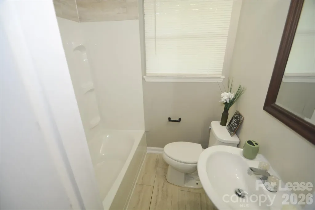 2143 Finchley Drive Charlotte NC 28215