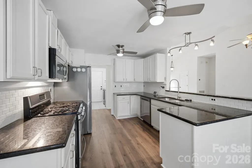 147 Broken Pine Lane Mooresville NC 28117