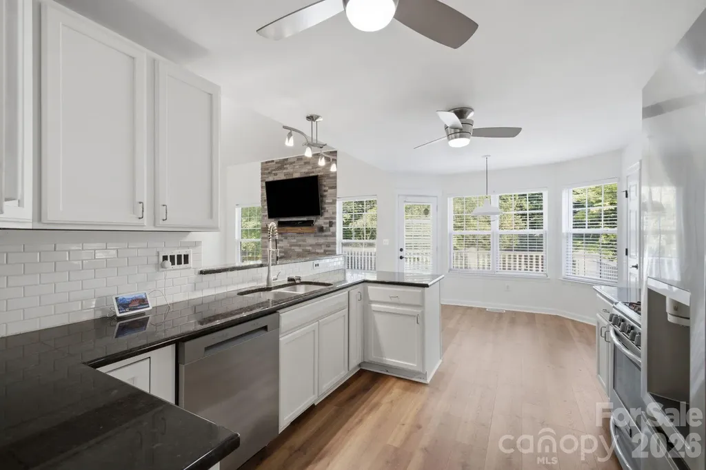 147 Broken Pine Lane Mooresville NC 28117