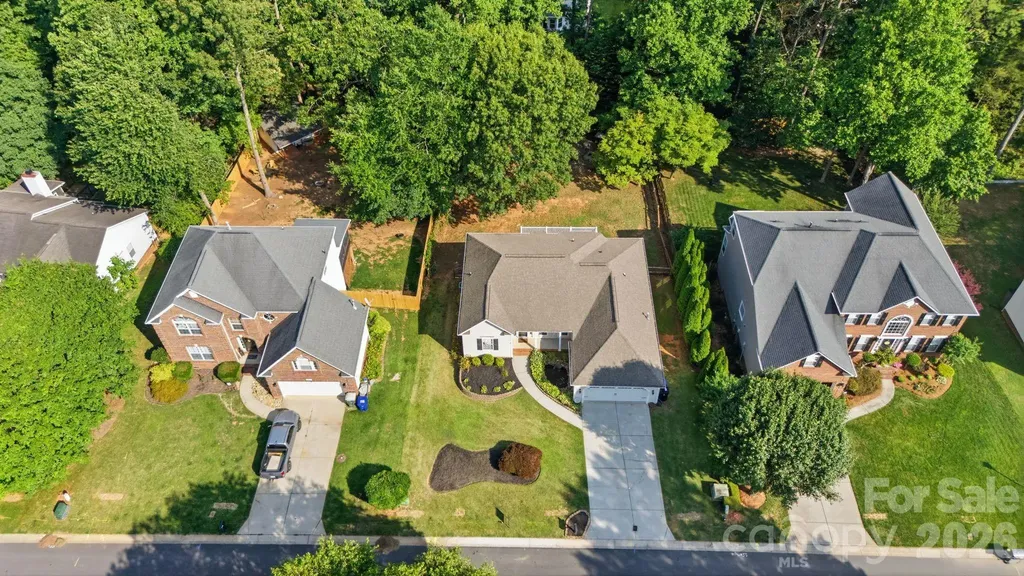 147 Broken Pine Lane Mooresville NC 28117