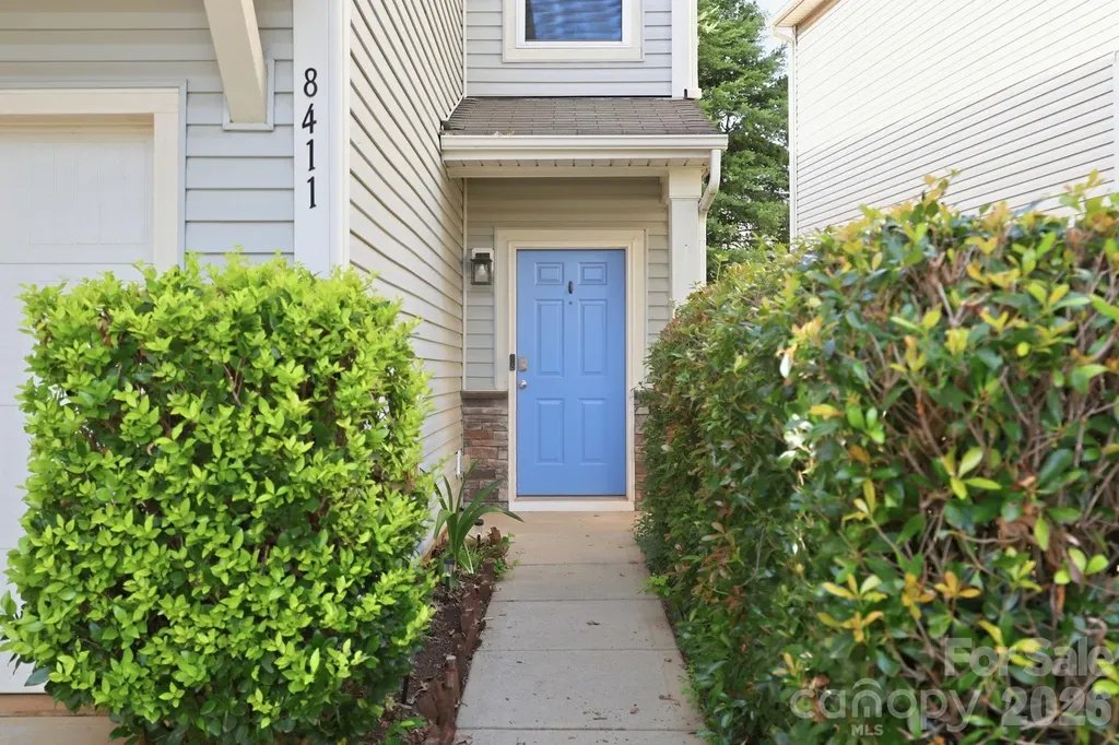 8411 Washoe Pine Lane Charlotte NC 28215
