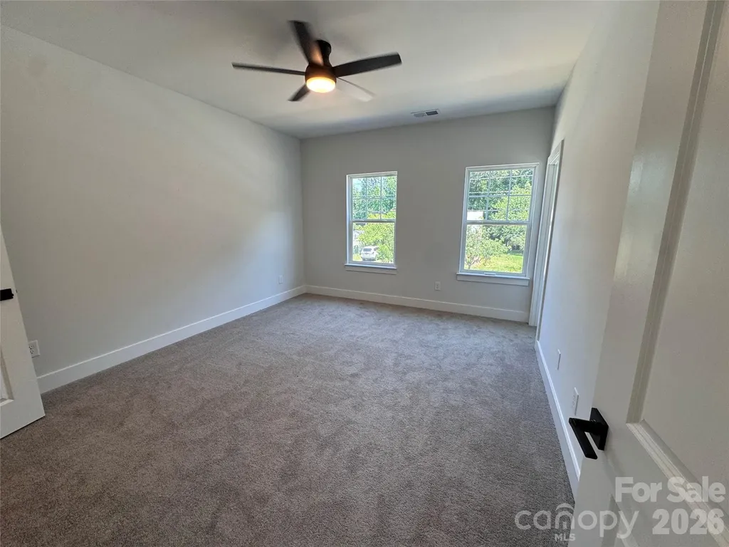 401 N Firestone Street Gastonia NC 28052