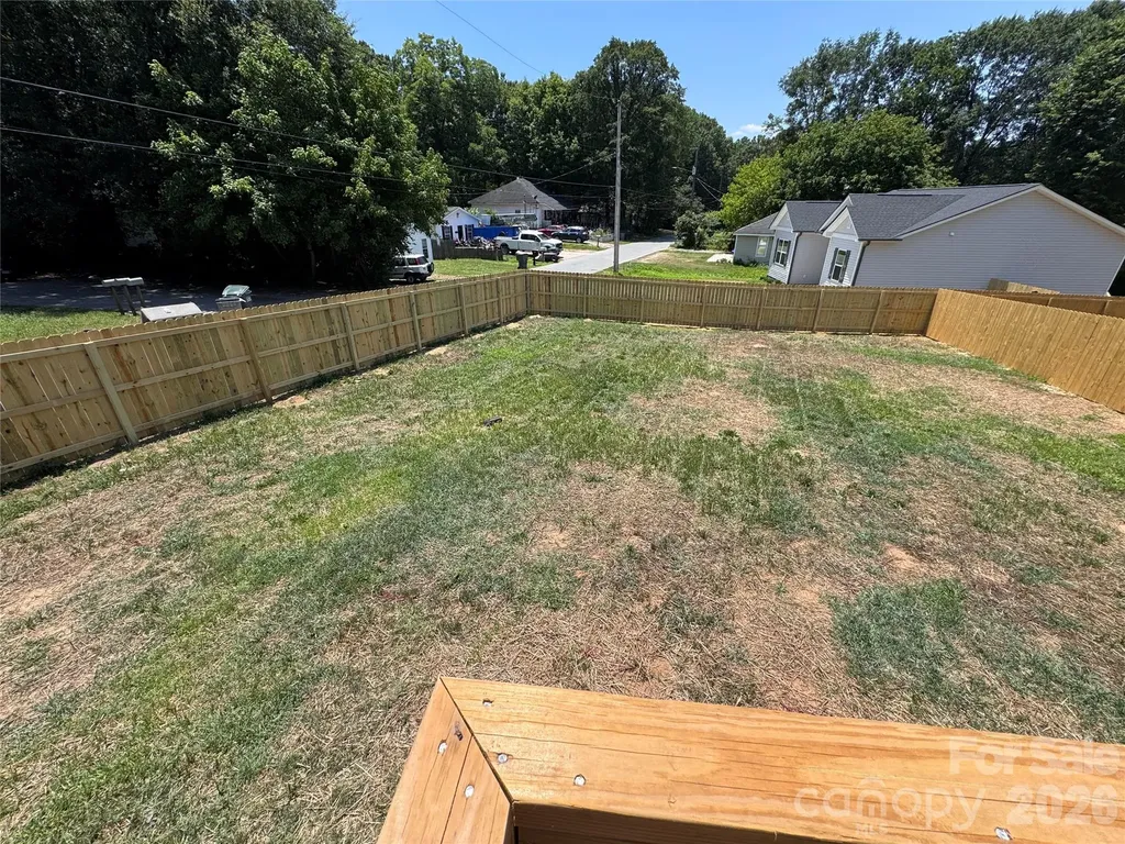 401 N Firestone Street Gastonia NC 28052