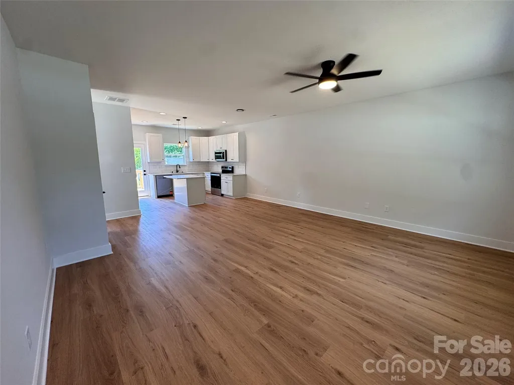 401 N Firestone Street Gastonia NC 28052