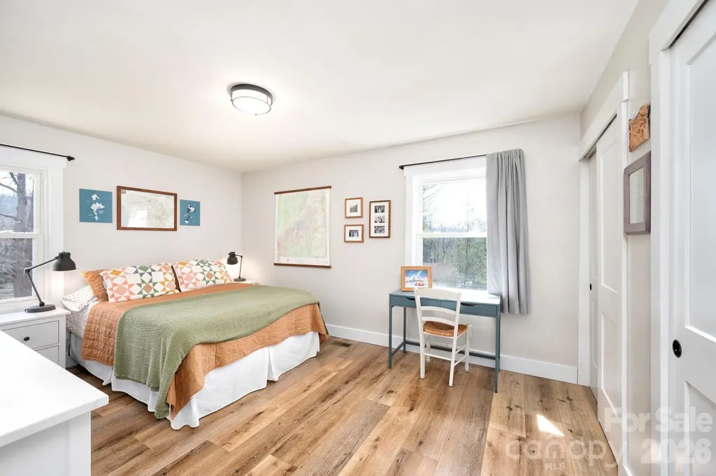 61 Knoll Ridge Drive Asheville NC 28804