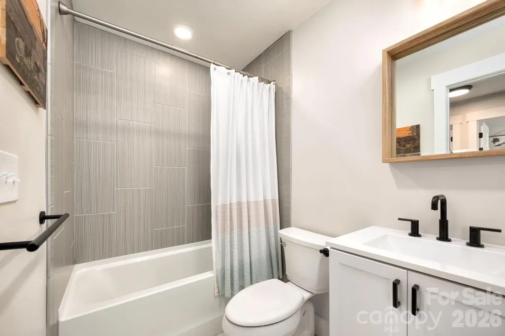 61 Knoll Ridge Drive Asheville NC 28804