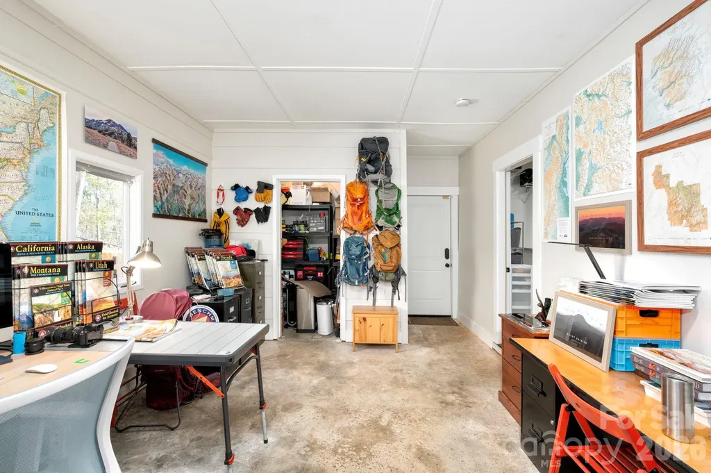 61 Knoll Ridge Drive Asheville NC 28804