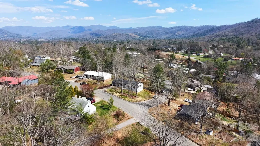 61 Knoll Ridge Drive Asheville NC 28804