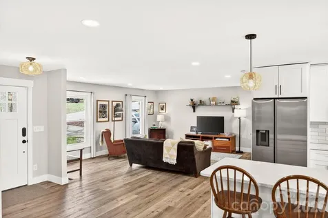 61 Knoll Ridge Drive Asheville NC 28804