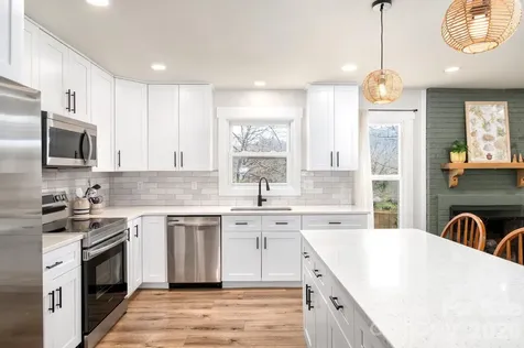 61 Knoll Ridge Drive Asheville NC 28804