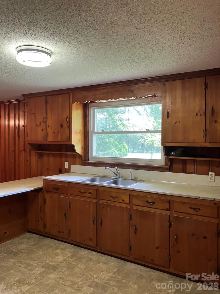 10663 Island Creek Road Stanfield NC 28163