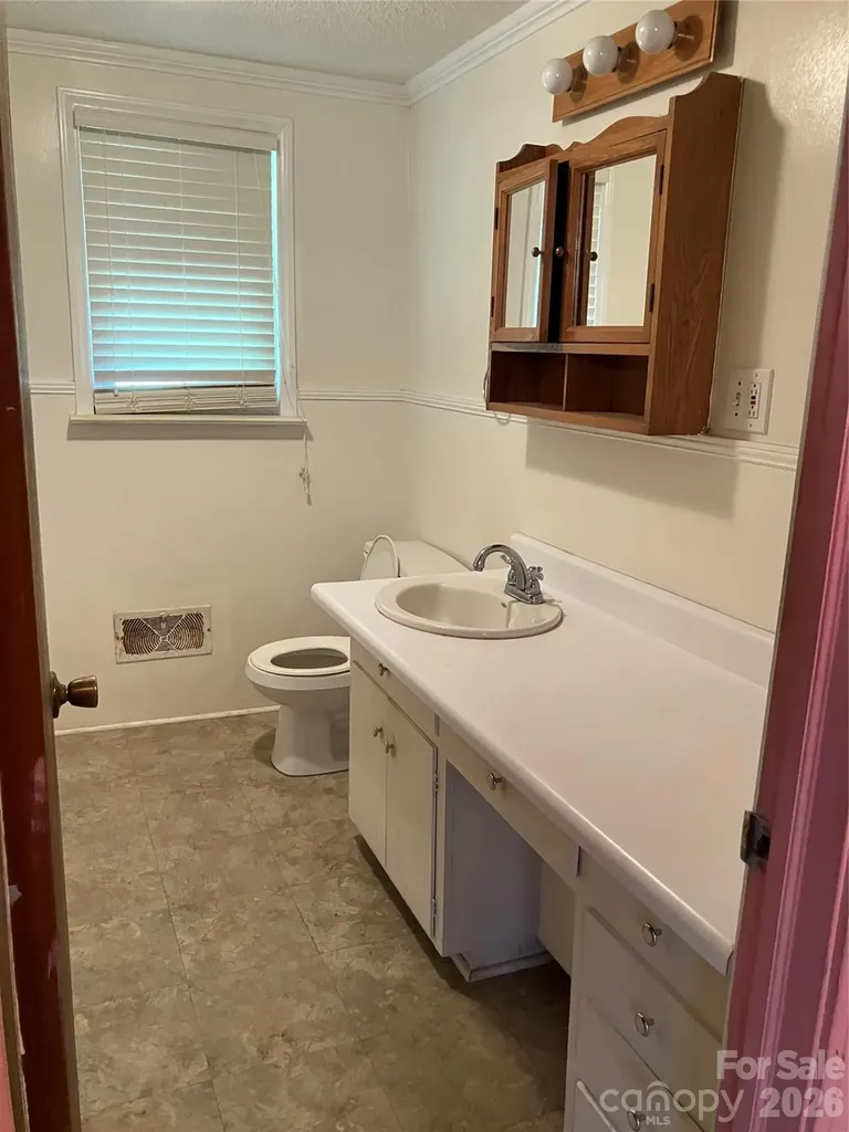 10663 Island Creek Road Stanfield NC 28163