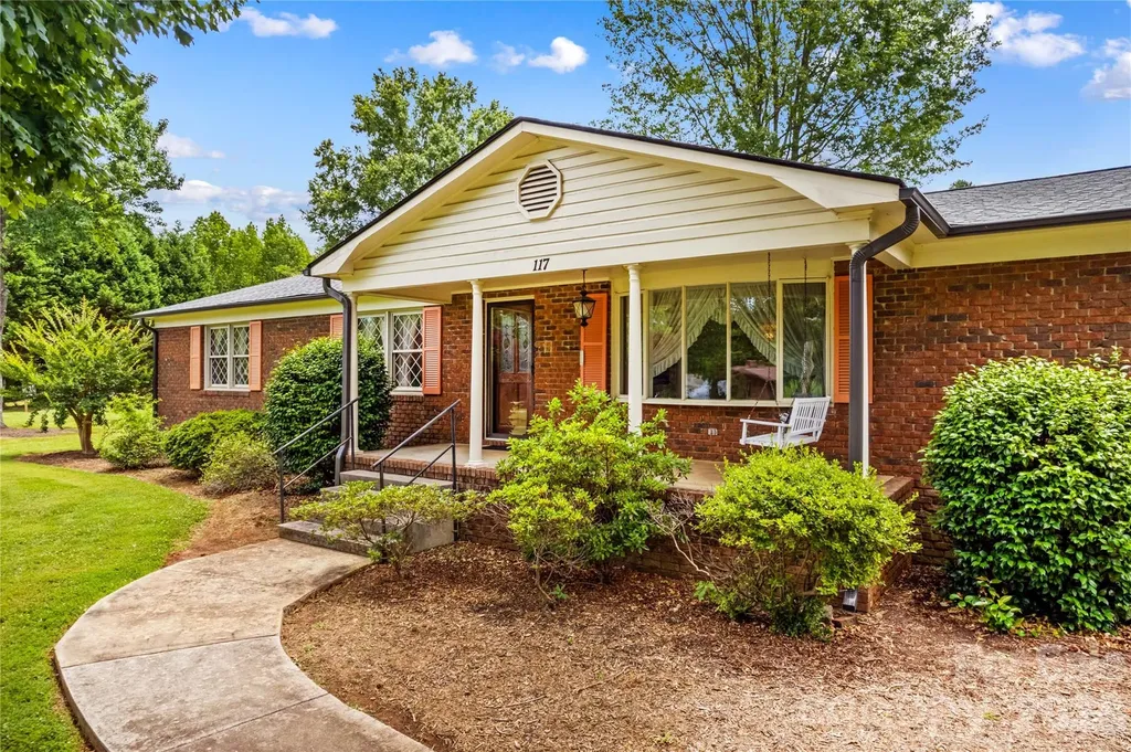 117 Fonda Road Statesville NC 28677