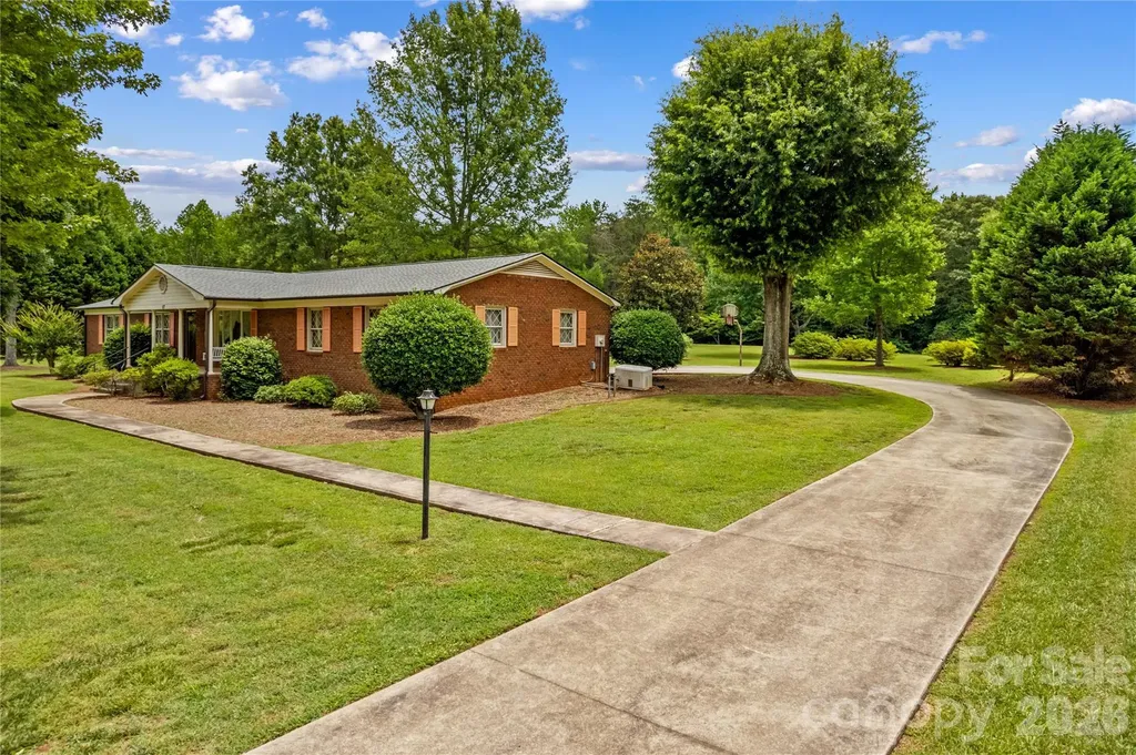 117 Fonda Road Statesville NC 28677