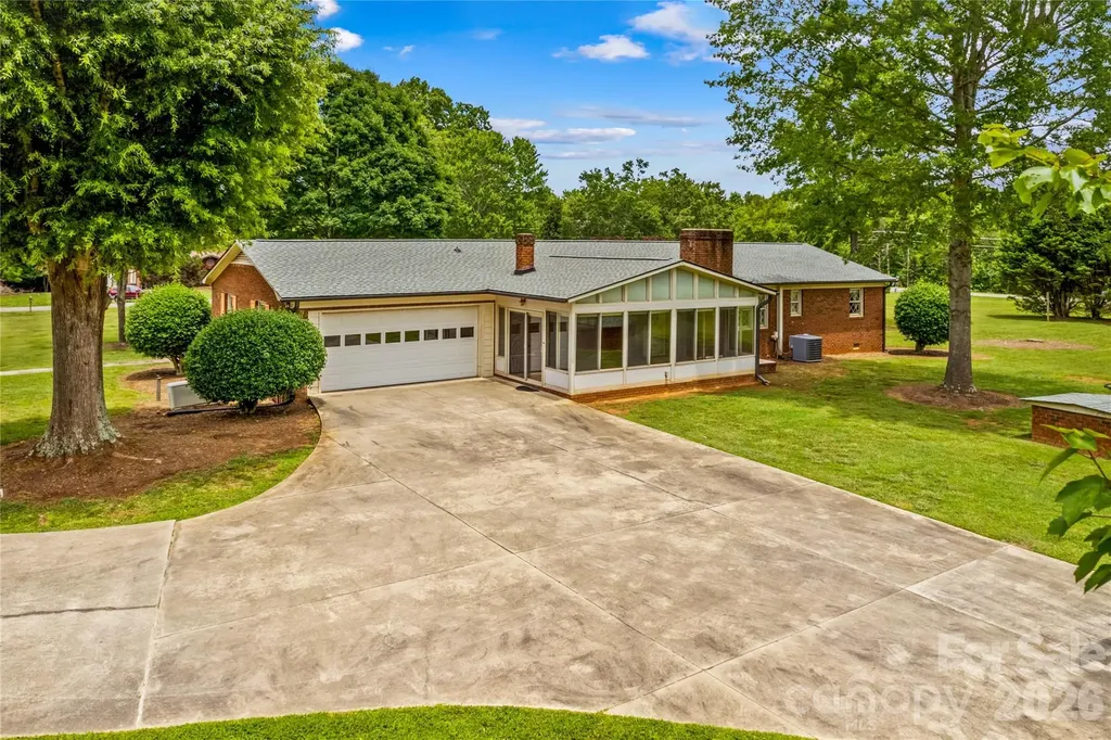 117 Fonda Road Statesville NC 28677