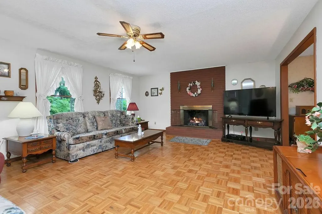 106 Flora Lina Drive Brevard NC 28712