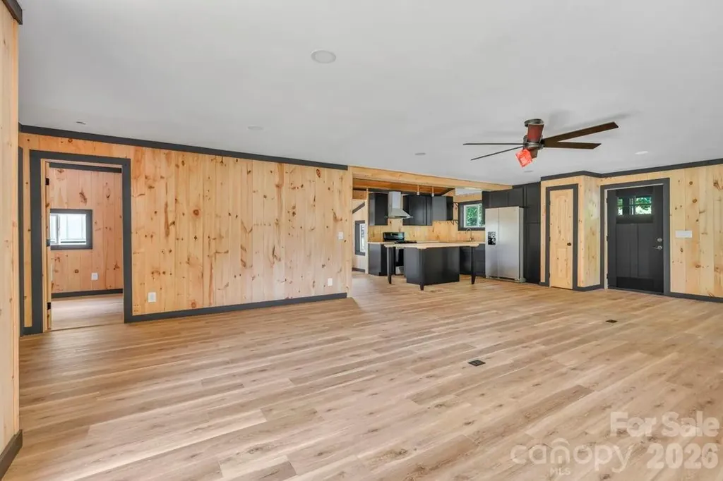 209 Meadow Loop Newland NC 28657