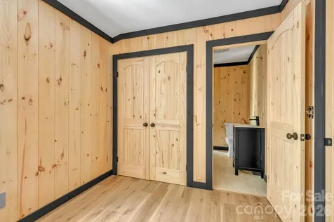 209 Meadow Loop Newland NC 28657