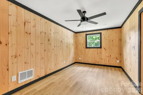 209 Meadow Loop Newland NC 28657