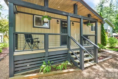 209 Meadow Loop Newland NC 28657