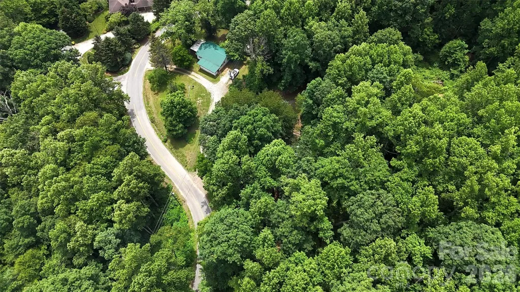 400 & 402 Sharon Road Fairview NC 28730