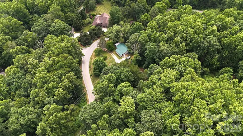 400 & 402 Sharon Road Fairview NC 28730